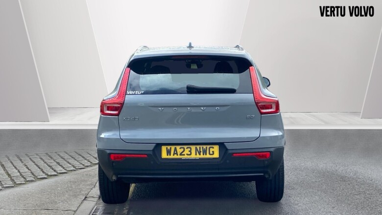 Volvo XC40 2.0 B3P Plus Dark 5dr Auto Petrol Estate